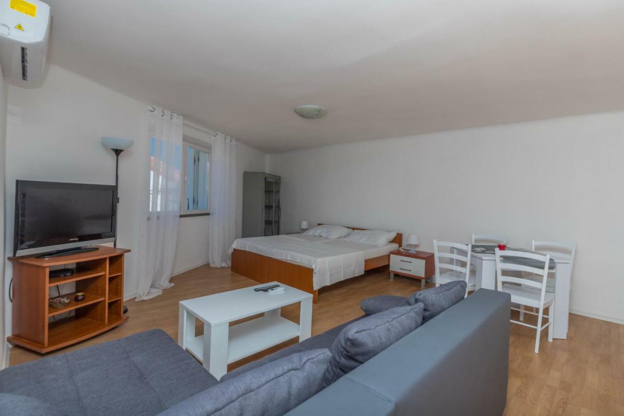 Ferienwohnung App Cor2 Selce Exterior foto