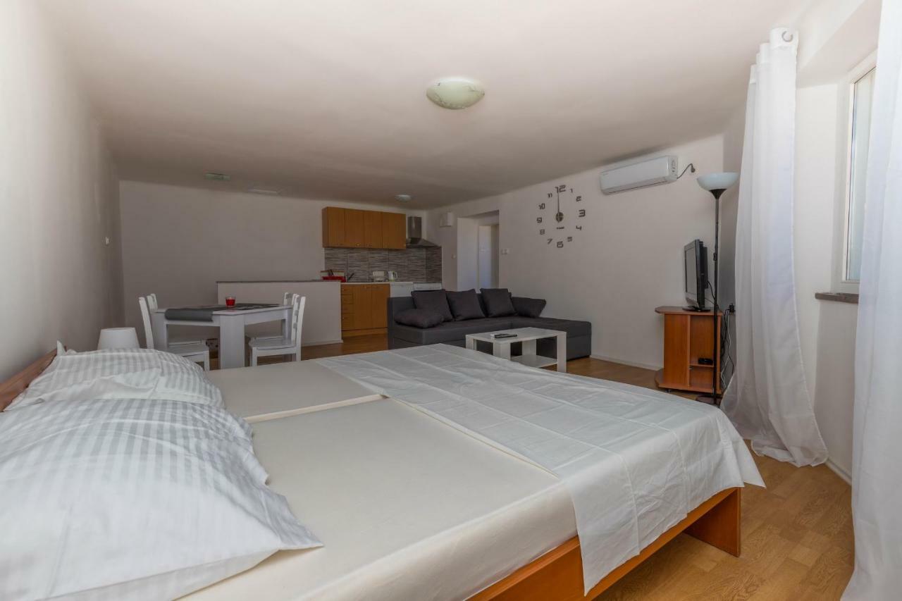 Ferienwohnung App Cor2 Selce Exterior foto
